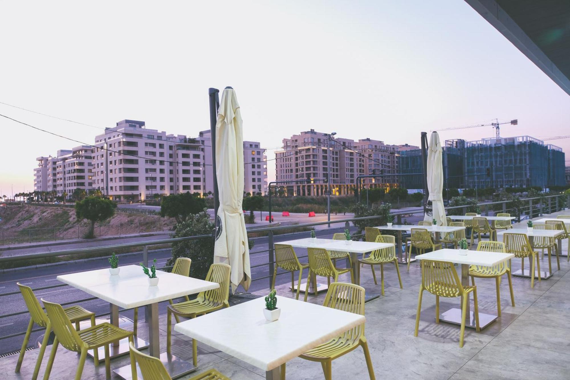 The Stay Furnished Apartments Dbayeh Esterno foto