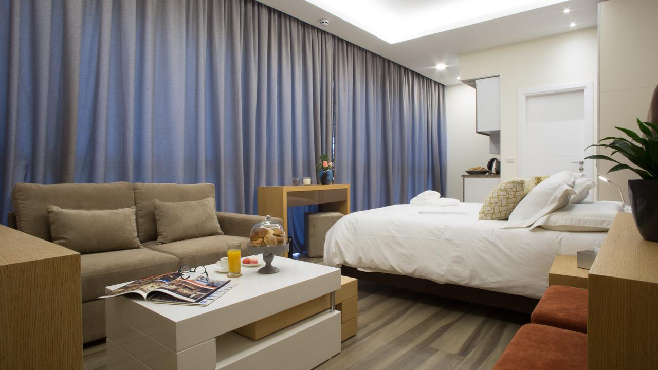The Stay Furnished Apartments Dbayeh Esterno foto
