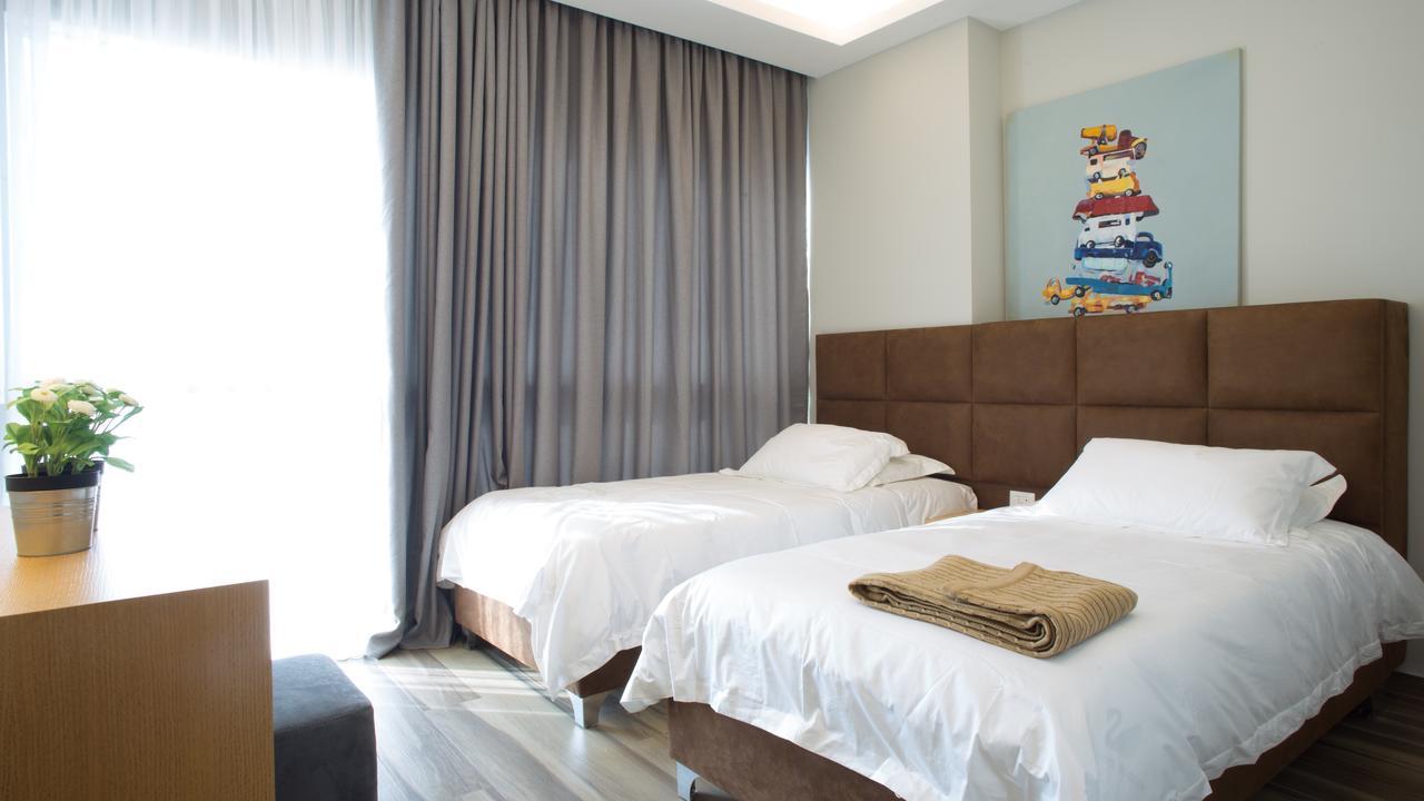 The Stay Furnished Apartments Dbayeh Esterno foto