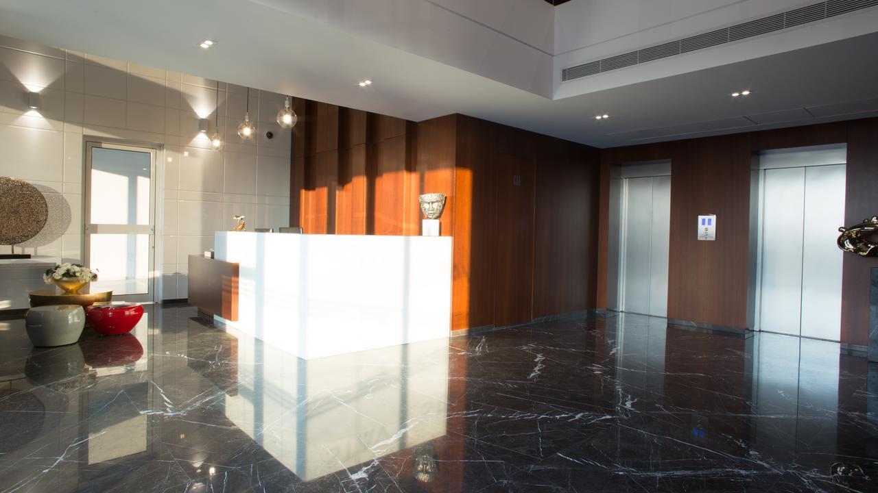 The Stay Furnished Apartments Dbayeh Esterno foto