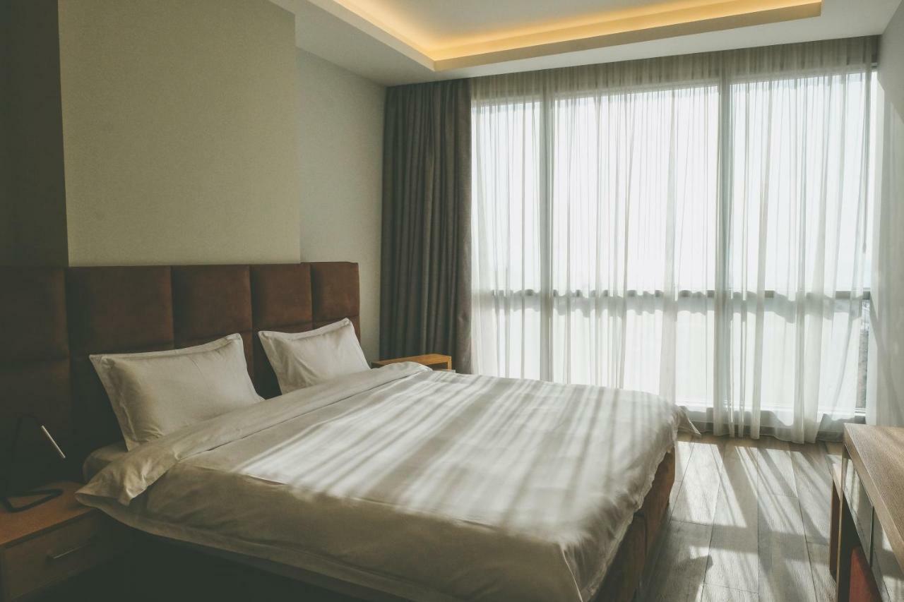 The Stay Furnished Apartments Dbayeh Esterno foto
