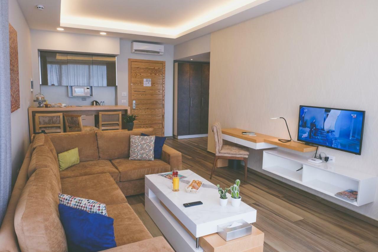 The Stay Furnished Apartments Dbayeh Esterno foto